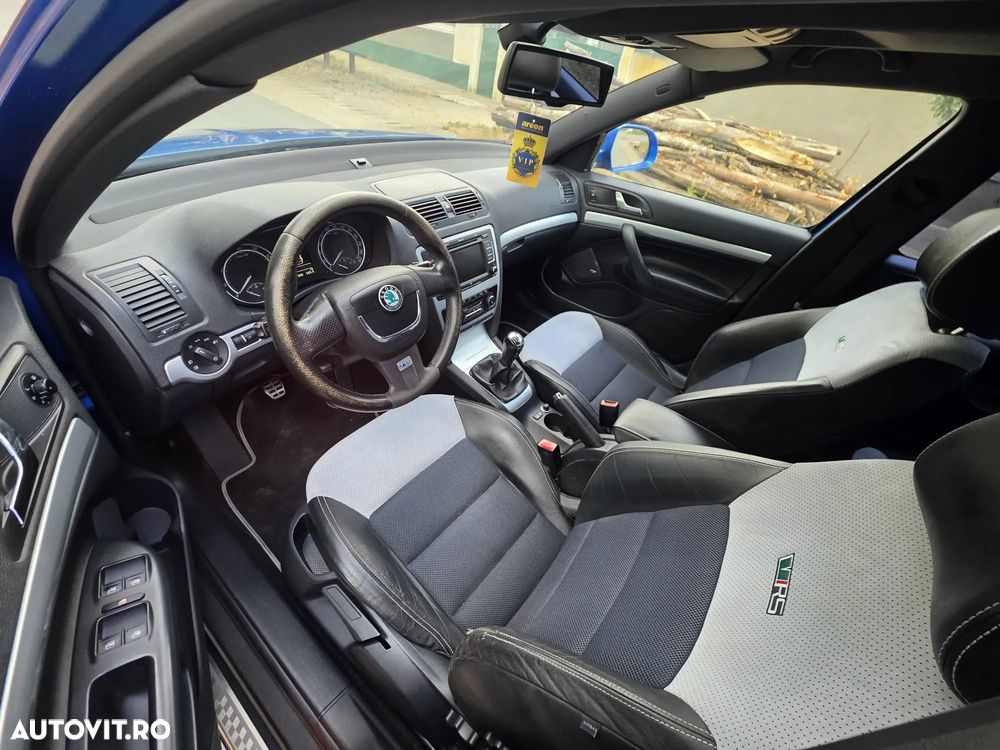 Skoda Octavia 2.0 FSI Turbo RS - 6