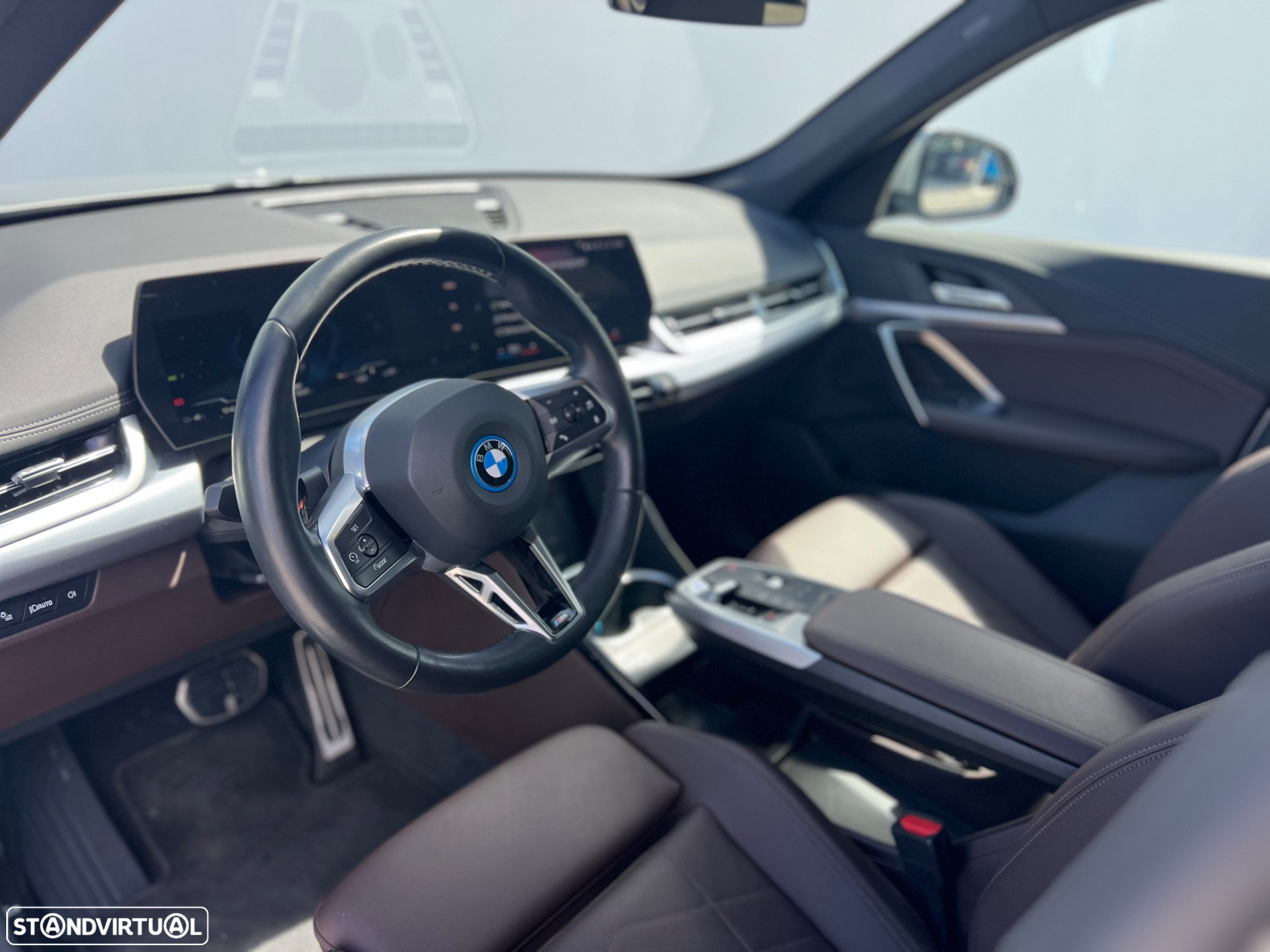 BMW iX1 xDrive30 M Sport Pack - 36