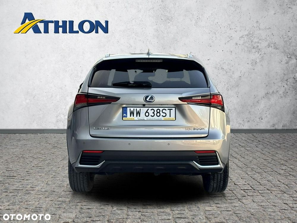 Lexus NX 300h F Impression AWD - 4