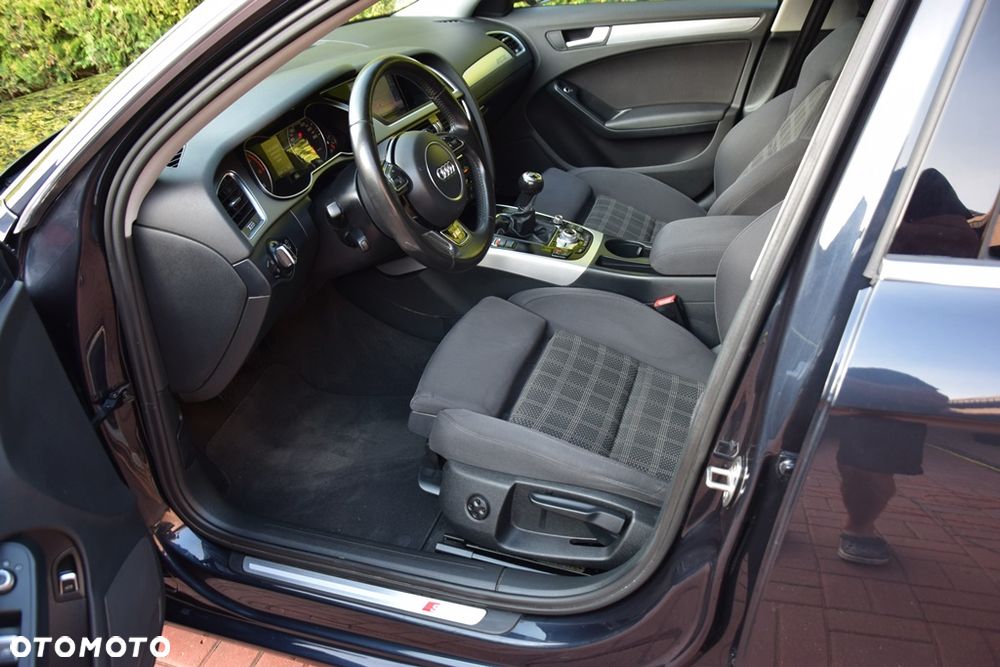 Audi A4 Avant 2.0 TDI DPF clean diesel quattro Ambiente - 12