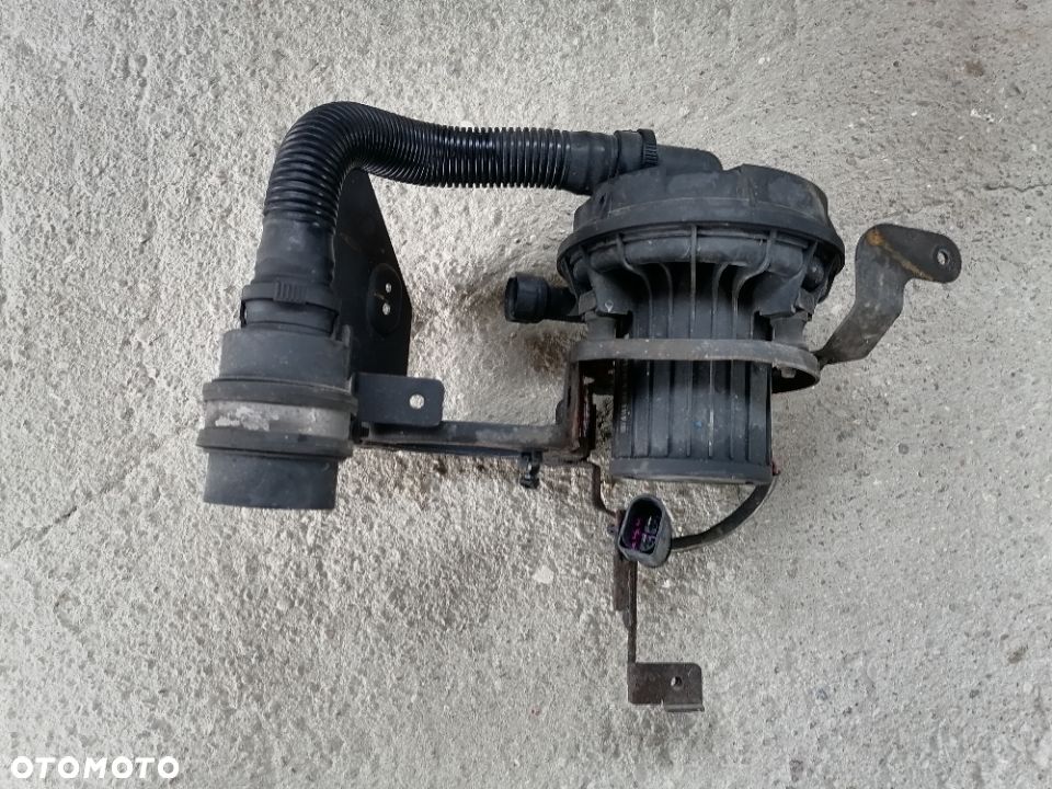 Pompa Mocowanie Kosz Pompy Powietrza Wtórnego Phaeton 3D0 - 1