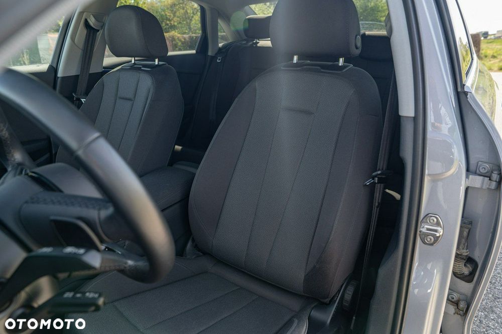 Audi A4 Limousine 35 TFSI mHEV S tronic - 23
