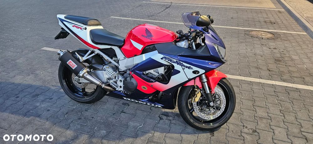 Honda CBR - 3