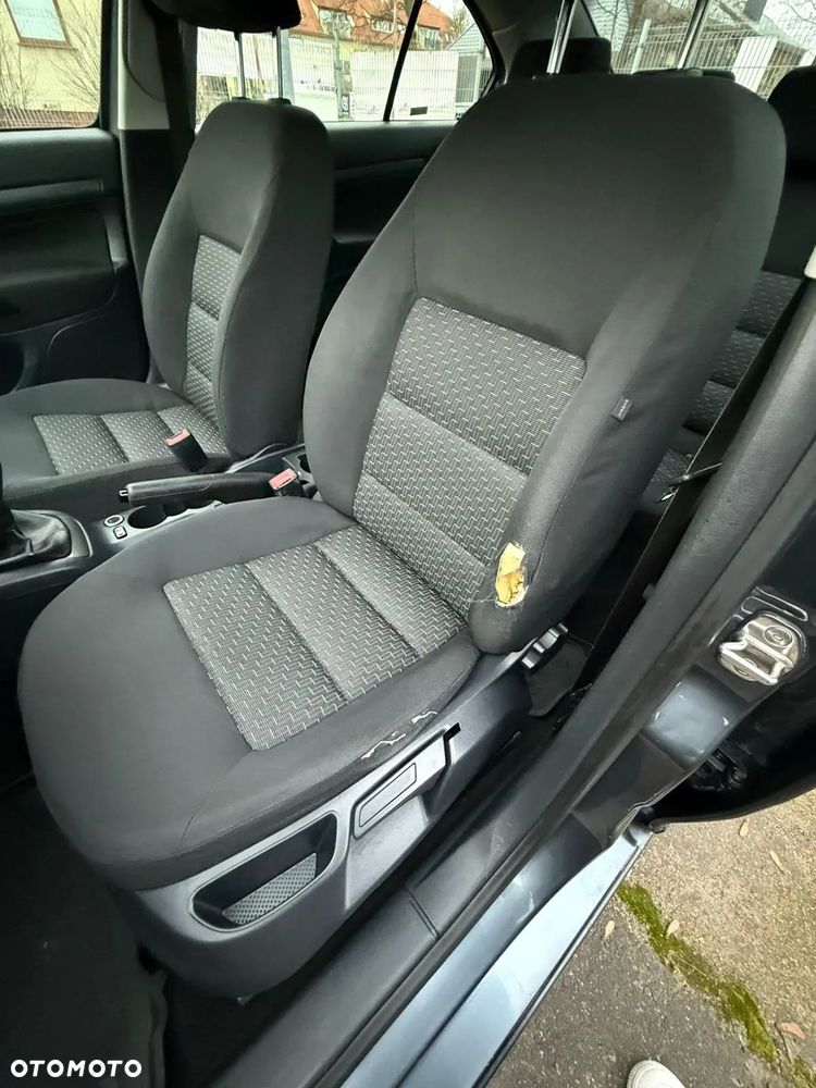 Skoda Octavia 1.6 - 11