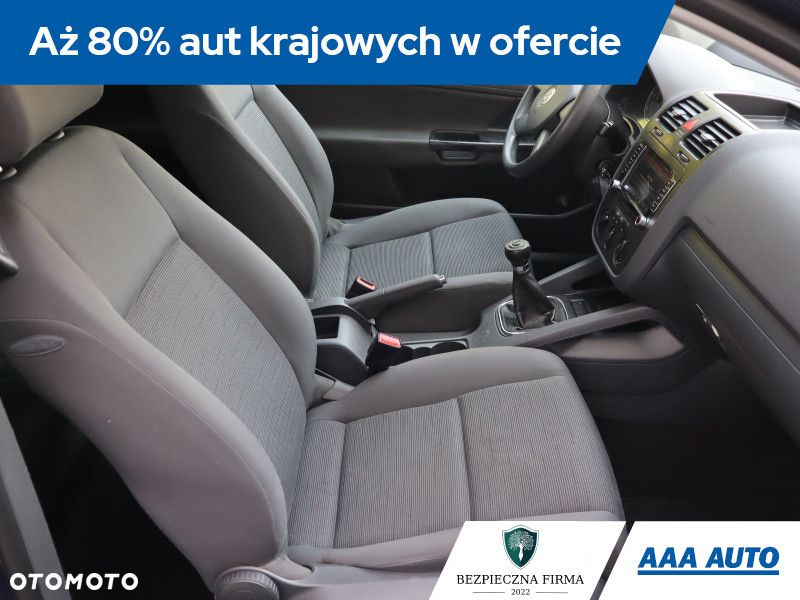 Volkswagen Golf - 10