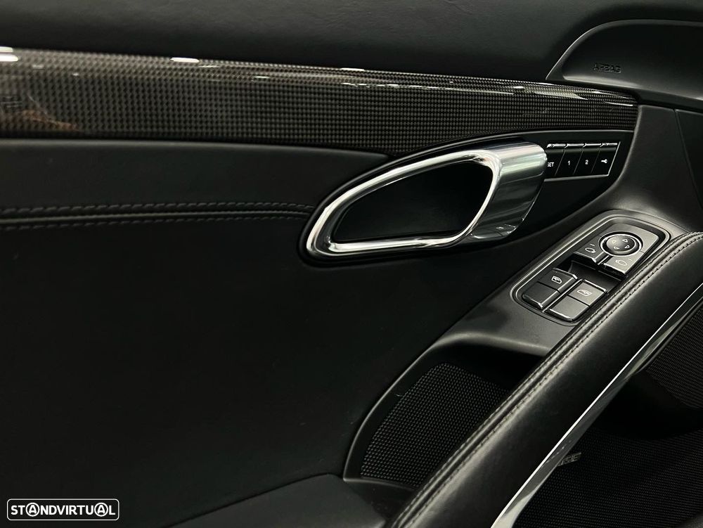 Porsche 911 (991) Turbo S PDK - 16