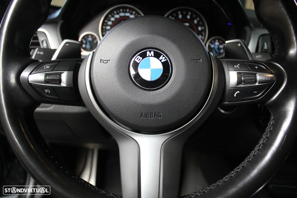 BMW 330 e iPerformance Pack M - 13