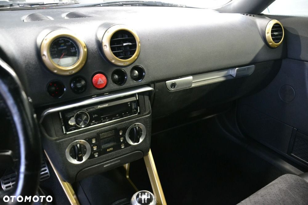 Audi TT Coupé - 14