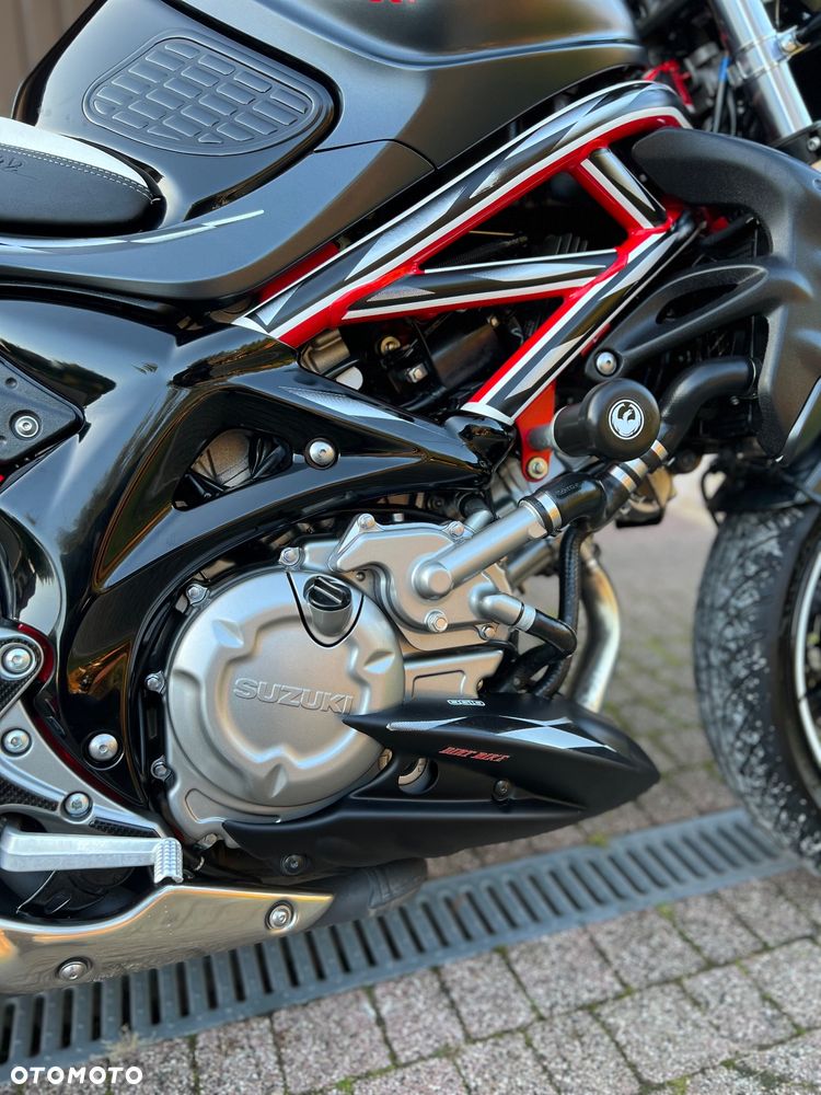 Suzuki Gladius - 22