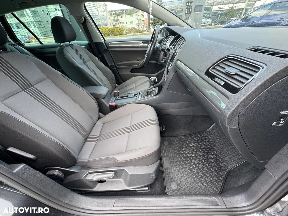 Volkswagen Golf 1.6 TDI BlueMotion Technology DSG Allstar - 7