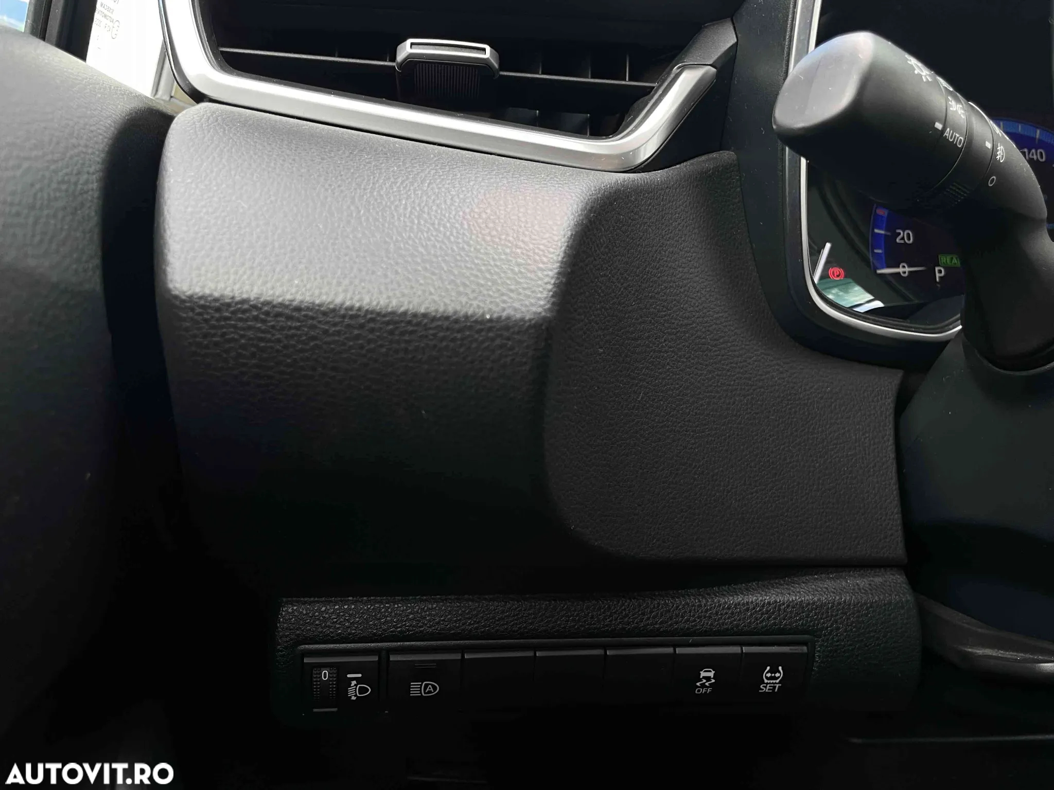 Toyota Corolla - 10