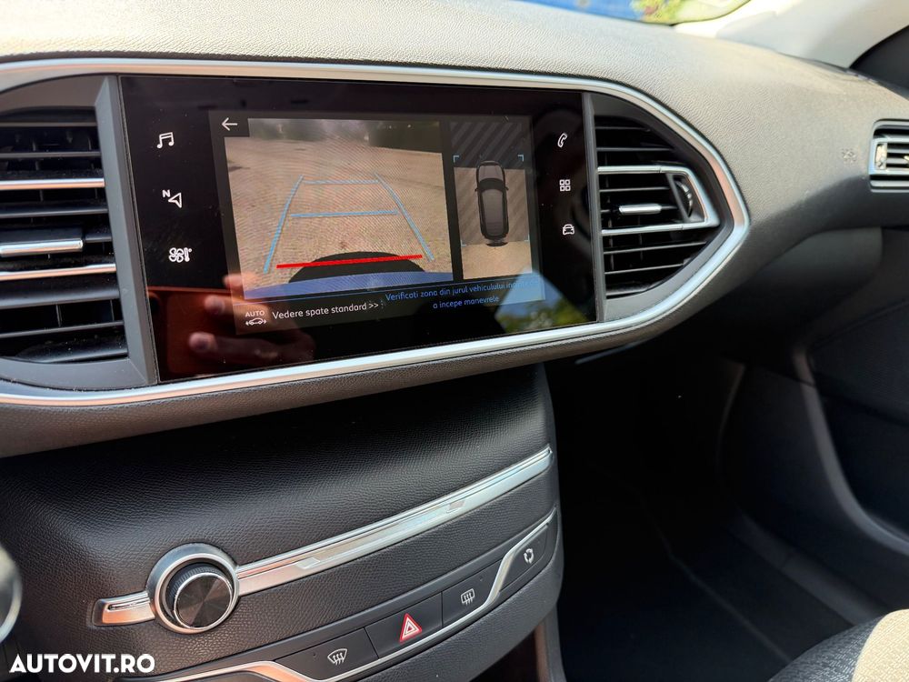 Peugeot 308 1.5L BlueHDI BVM6 Allure - 4