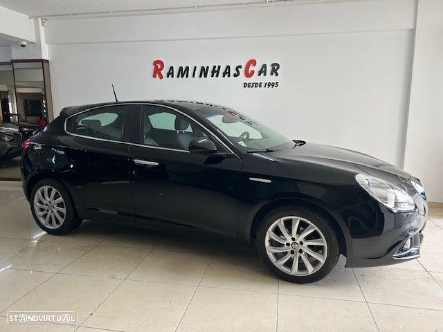 Alfa Romeo Giulietta 1.6 JTDM Distinctive - 4