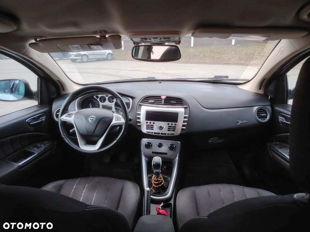 Lancia Delta 1.4 T-Jet Argento Euro5 - 13