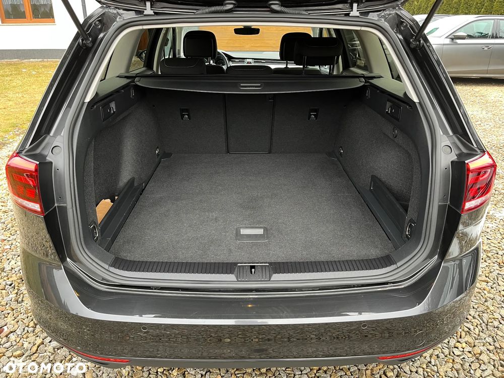 Volkswagen Passat Variant 2.0 TDI EVO Business - 20