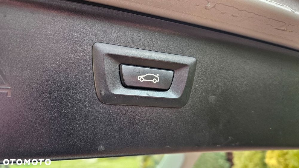 BMW Seria 5 520d - 26