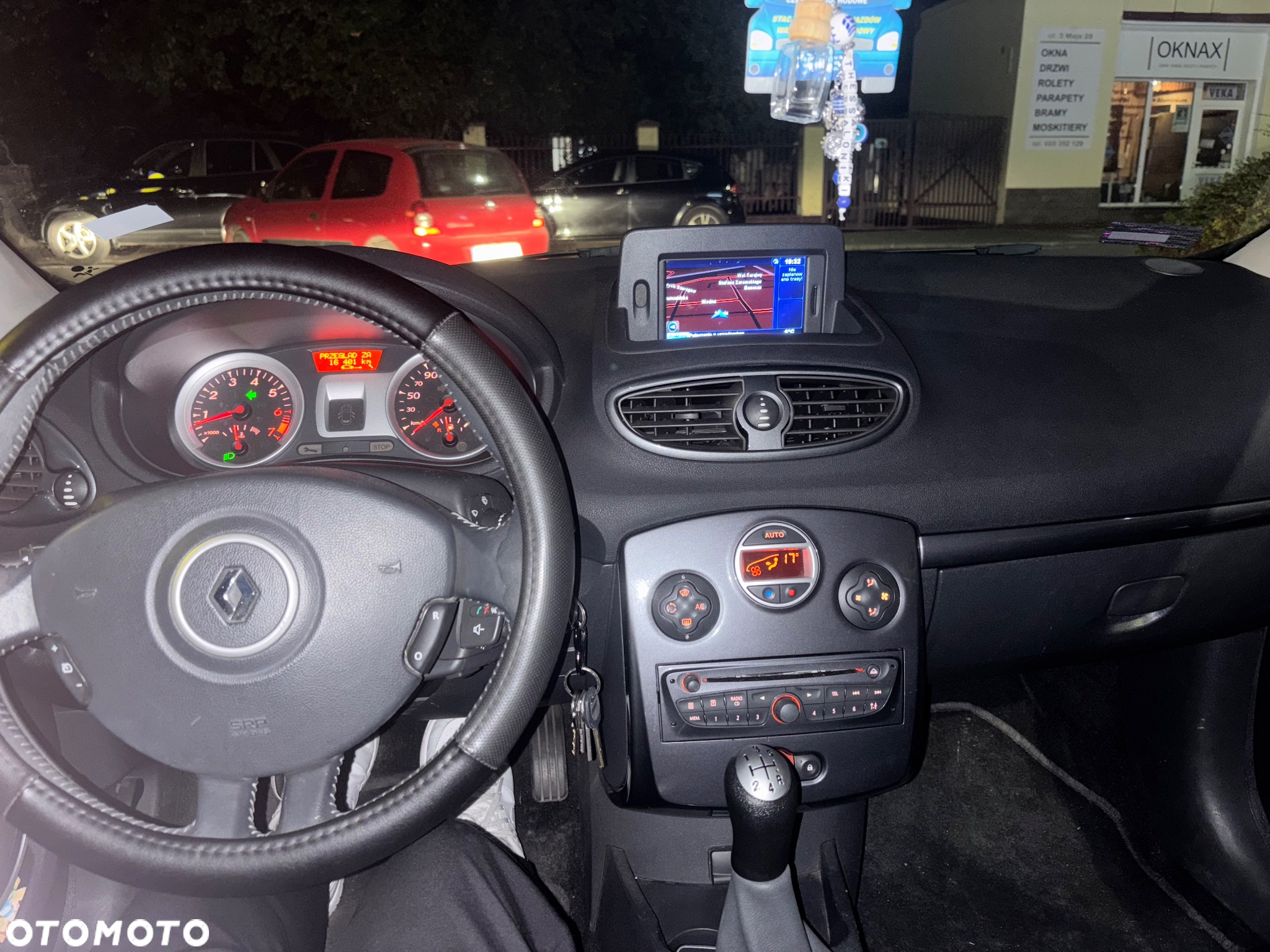 Renault Clio - 10