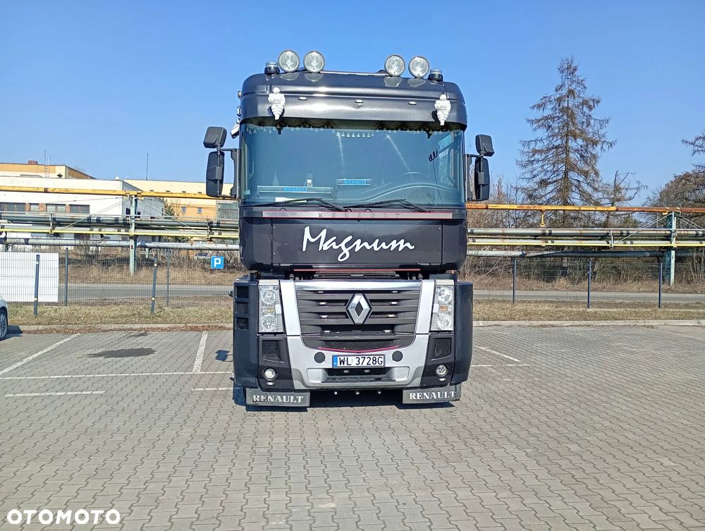 Renault MAGNUM - 3