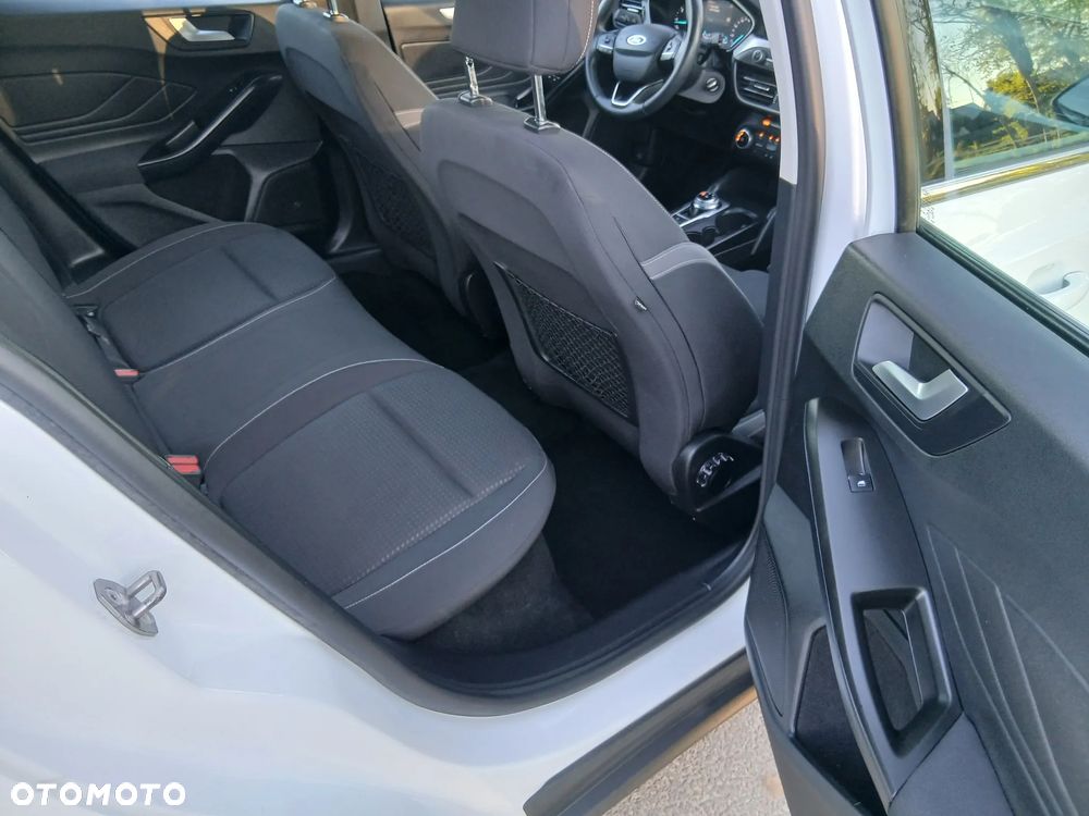 Ford Focus 1.5 EcoBlue STart-Stopp-System TREND - 9