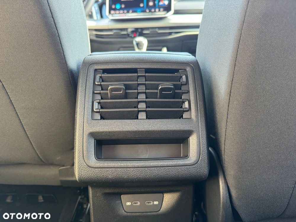 Volkswagen Golf - 12