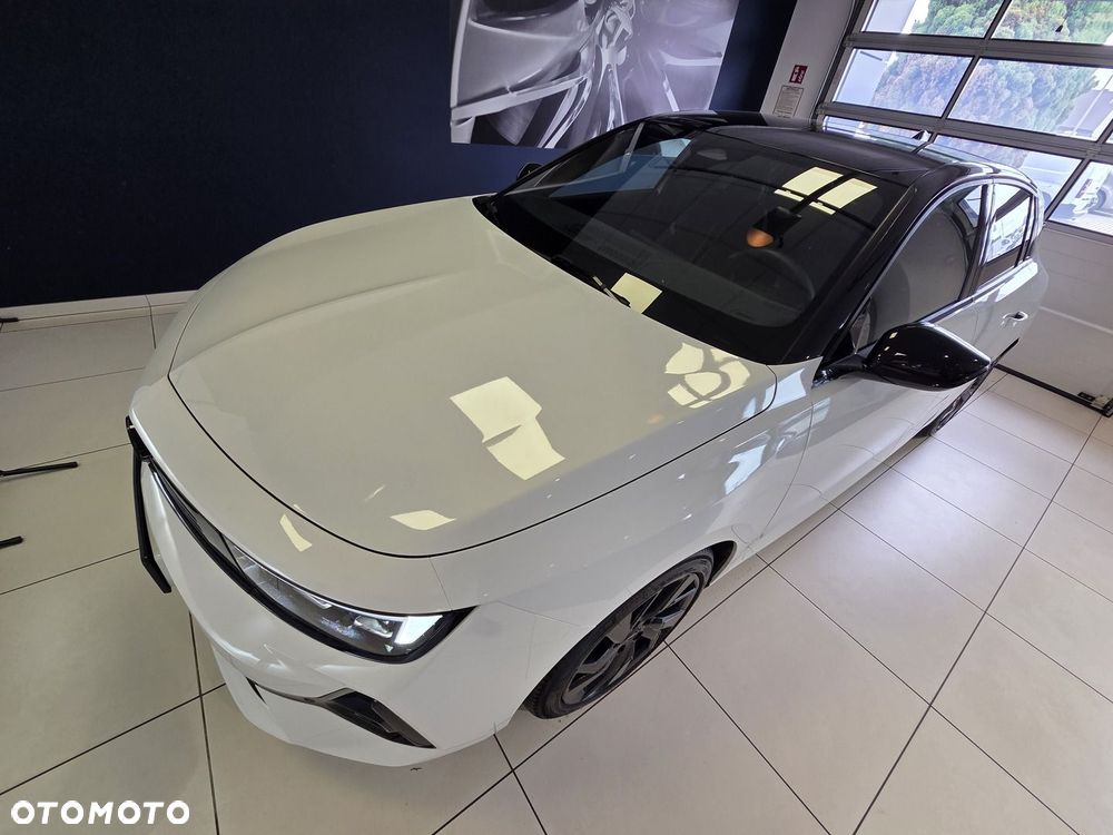 Opel Astra 1.2 T GS S&S - 25