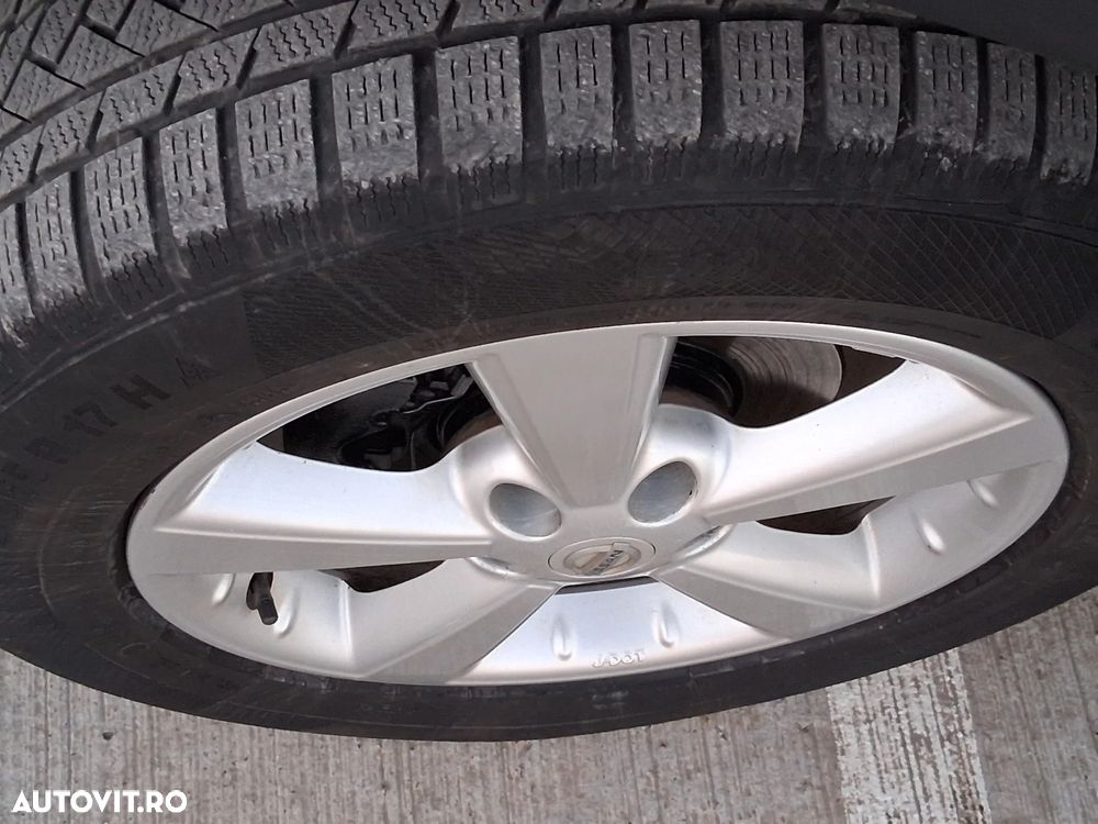 Dacia Duster dCi 90 FAP 4x2 Ambiance - 10