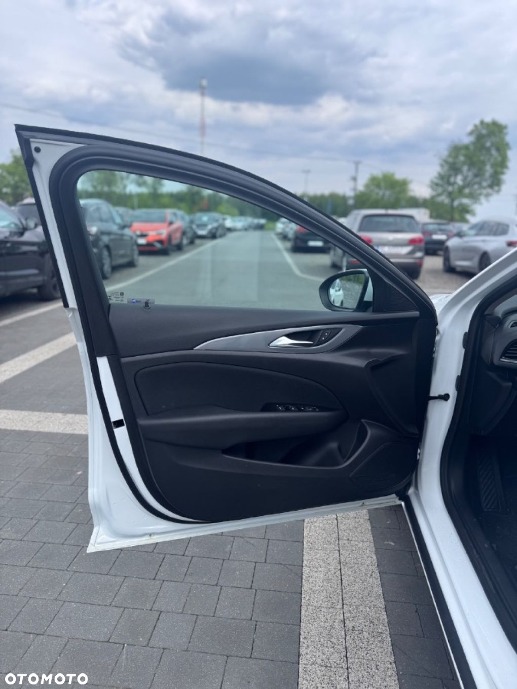Opel Insignia - 23