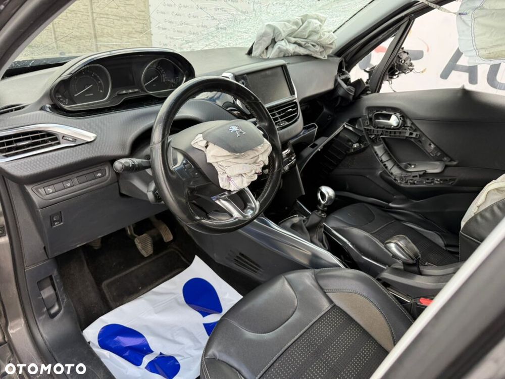 Peugeot 2008 e-HDi FAP 115 STOP & START Allure - 18