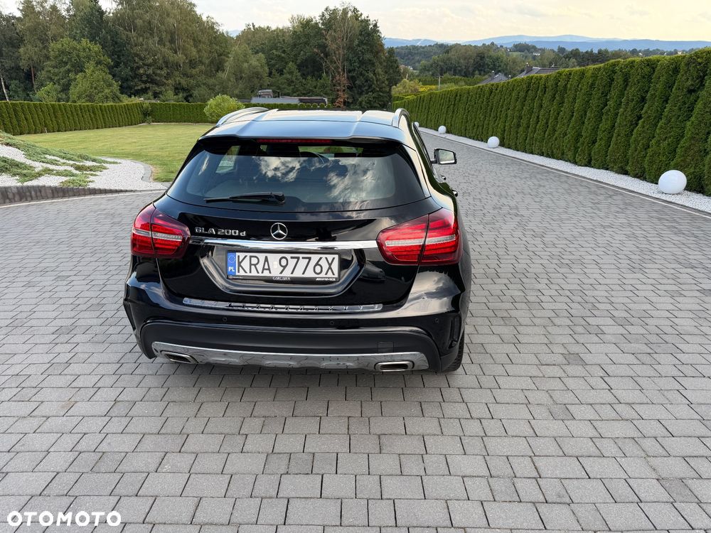 Mercedes-Benz GLA 200 d AMG Line - 7