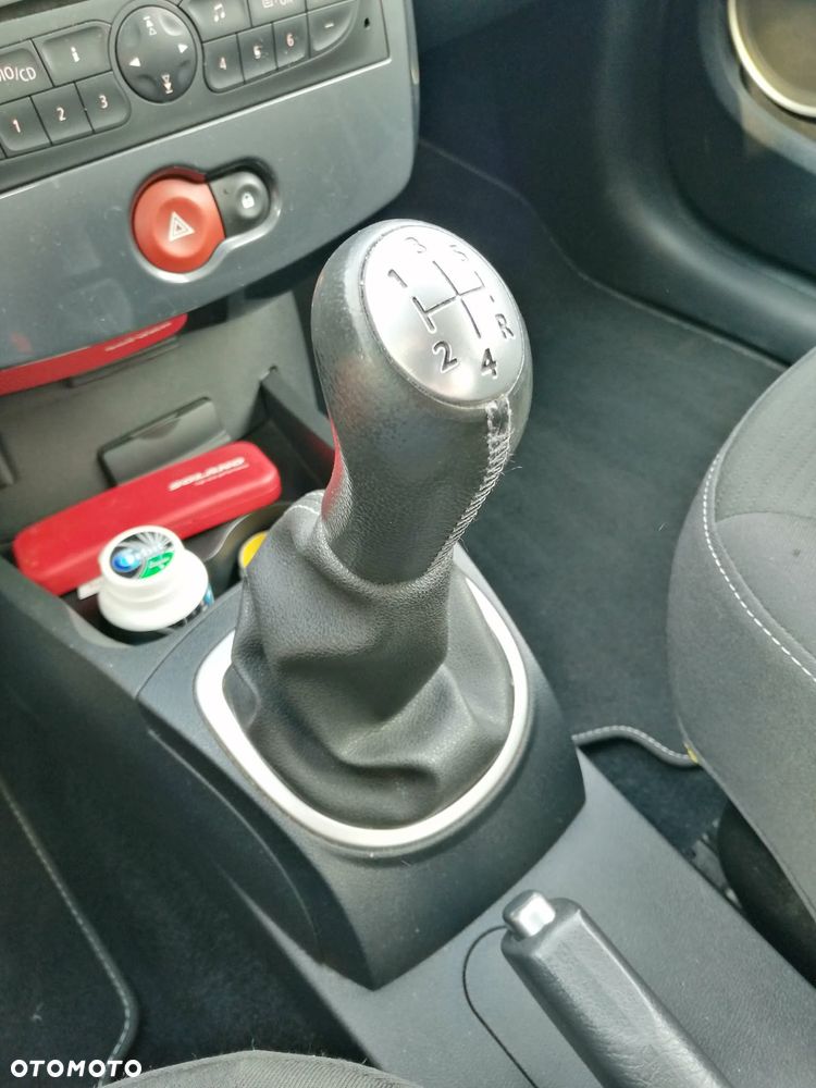 Renault Clio 1.2 TCE Expression - 4