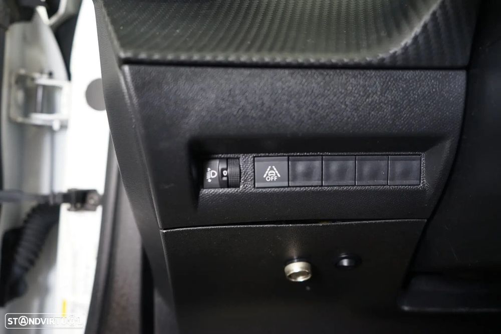 Peugeot 2008 1.2 PureTech Active Pack EAT8 - 25