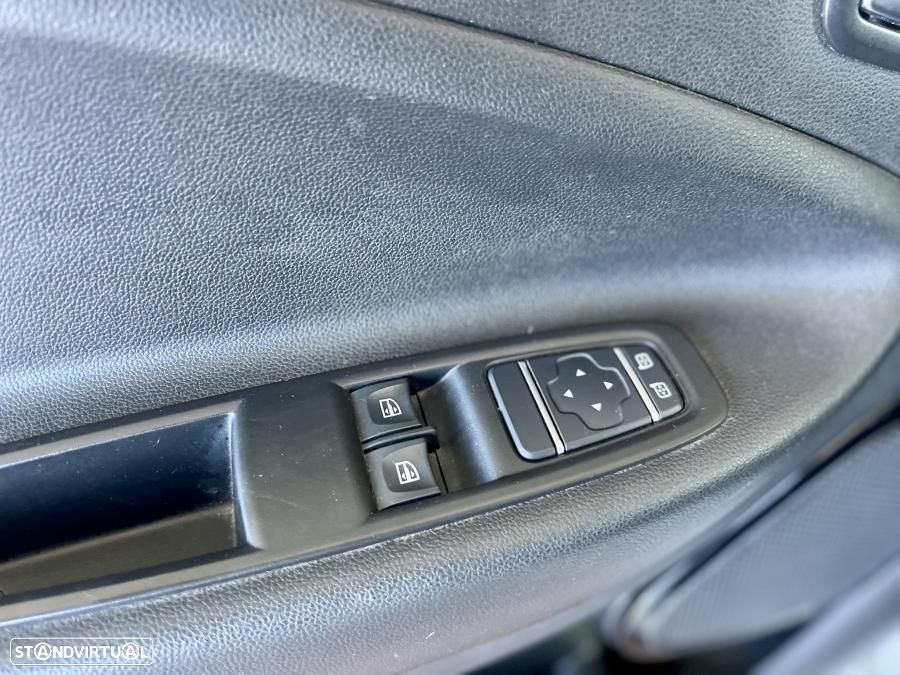 Renault Zoe (c/ Bateria) Z.E. 50 LIFE - 17