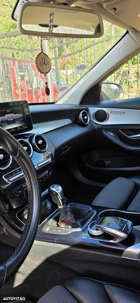 Mercedes-Benz C - 8