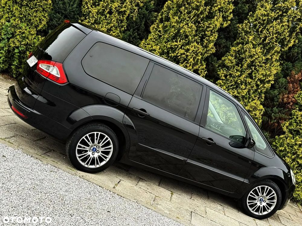Ford Galaxy - 13