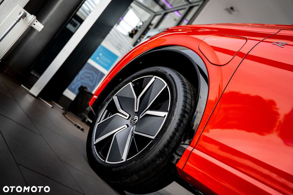 Volkswagen Tiguan - 19