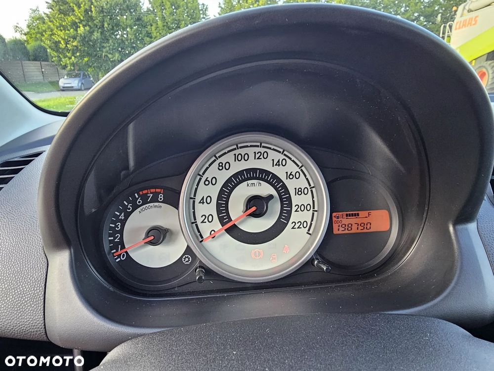 Mazda 2 - 12