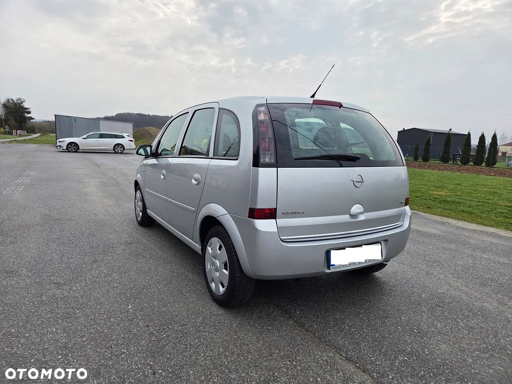 Opel Meriva 1.6 16V Innovation - 12