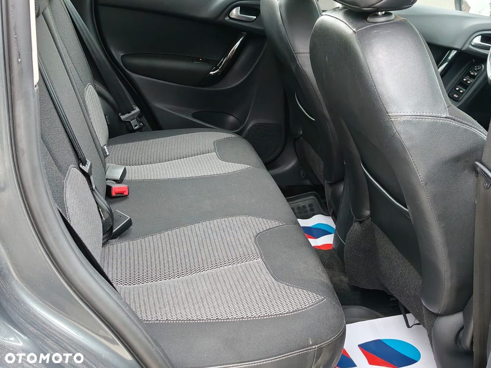 Citroën C3 1.2 PureTech Selection - 8