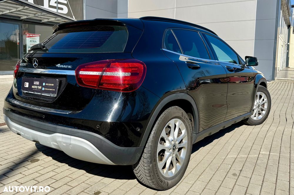 Mercedes-Benz GLA 220 d 4MATIC Aut. - 4