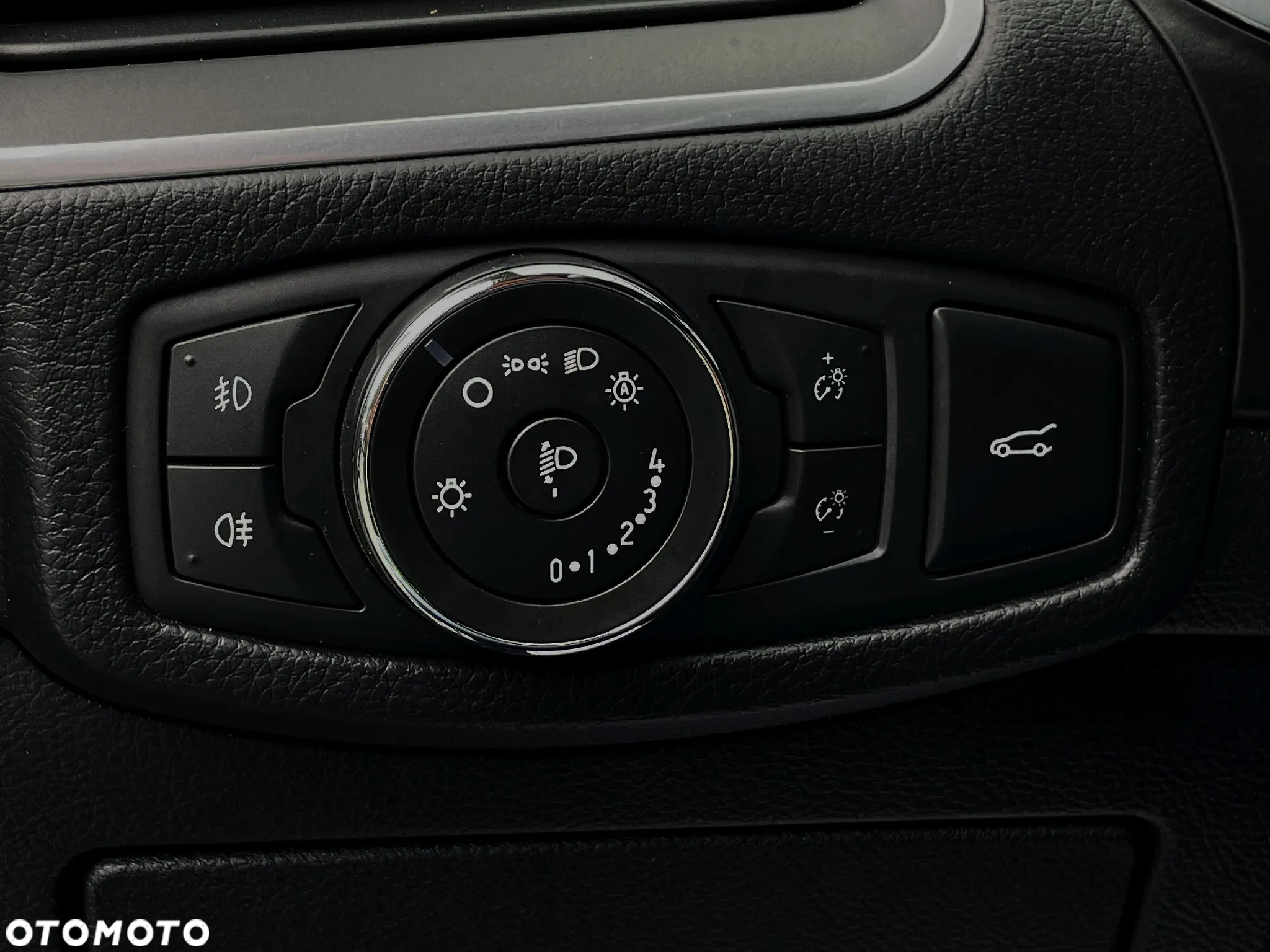 Ford S-Max 2.0 EcoBoost Titanium - 33