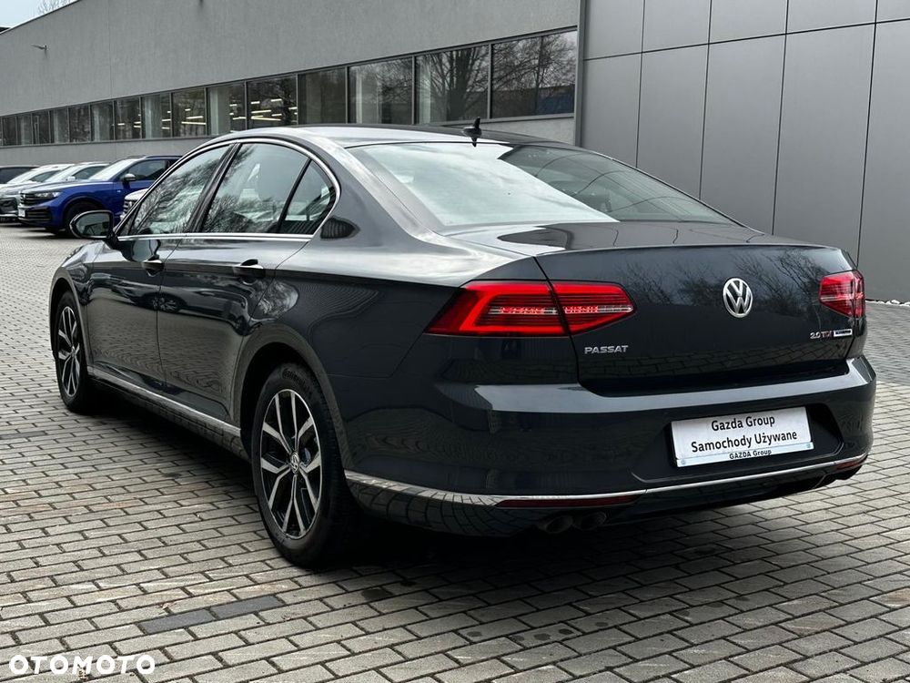 Volkswagen Passat 2.0 TDI BMT Highline - 8