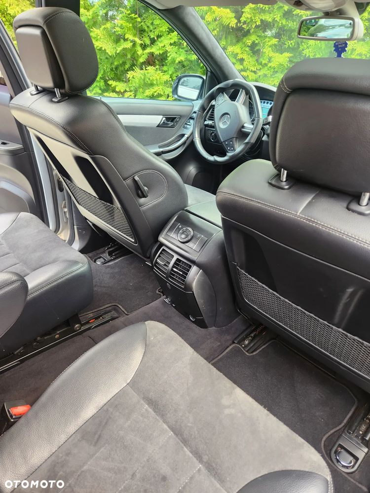 Mercedes-Benz Klasa R 320 CDI 4Matic 7G-TRONIC - 37