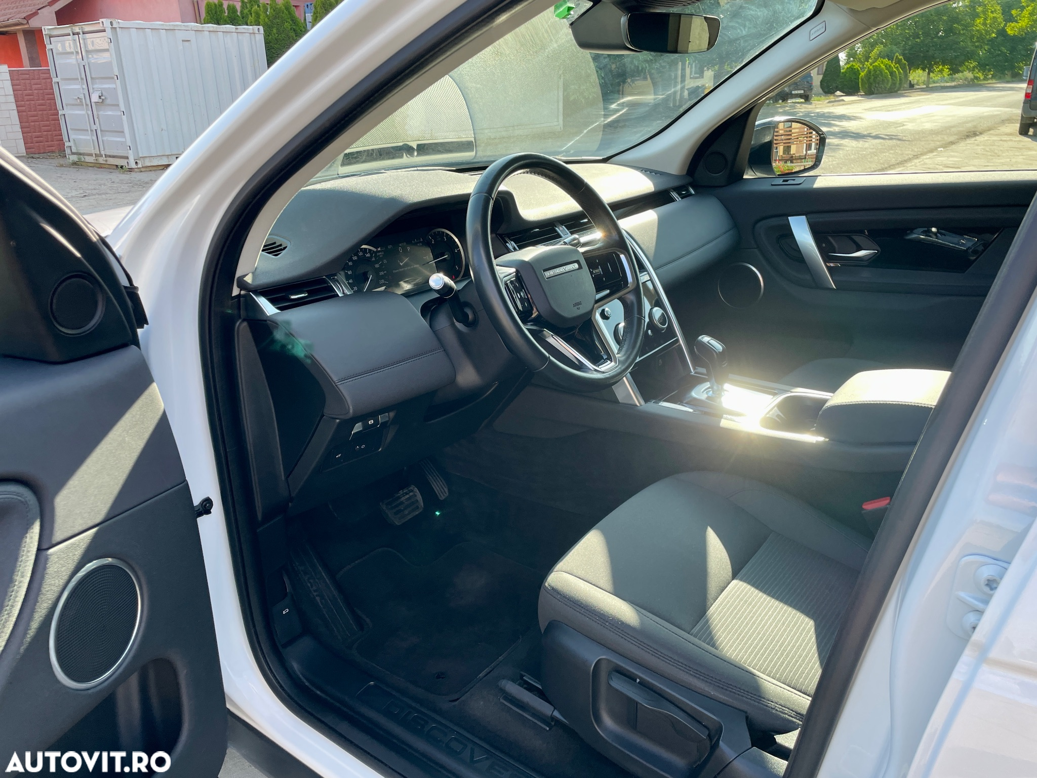 Land Rover Discovery Sport 2.0 D165 MHEV - 6