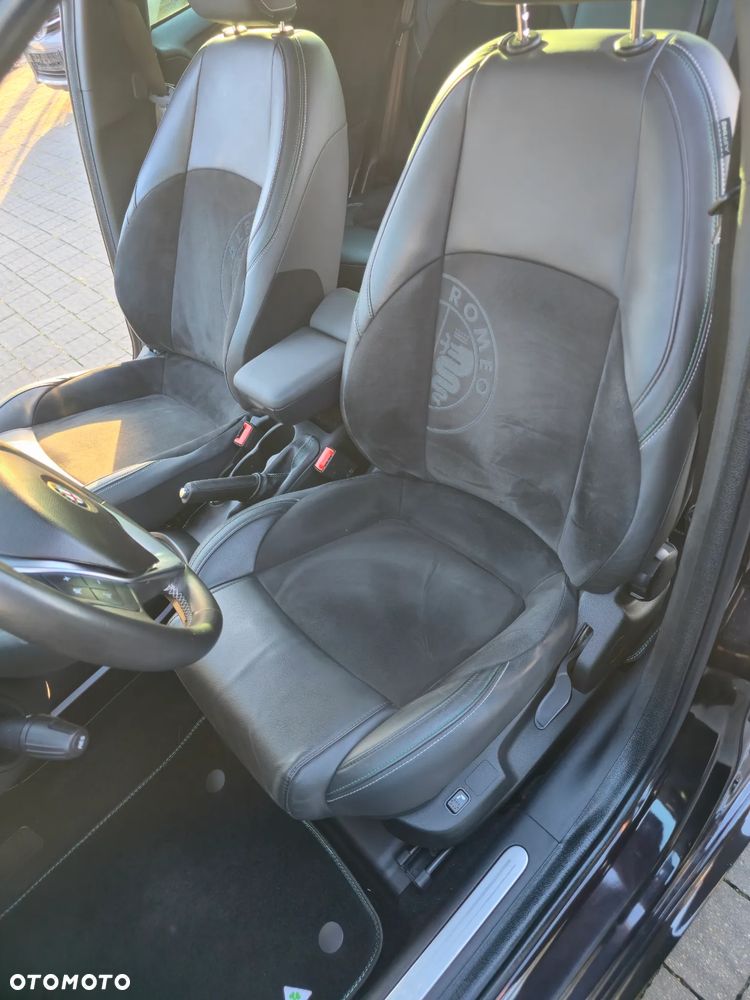 Alfa Romeo Giulietta 1.4 TB 16V Multiair Collezione - 27