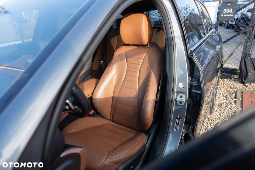 Mercedes-Benz Klasa E 300 de 9G-TRONIC AMG Line - 10