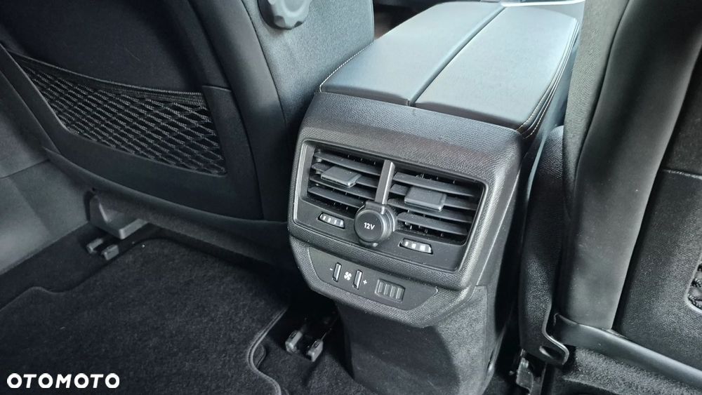 Peugeot 5008 PureTech 180 EAT8 Stop & Start GT Pack - 28