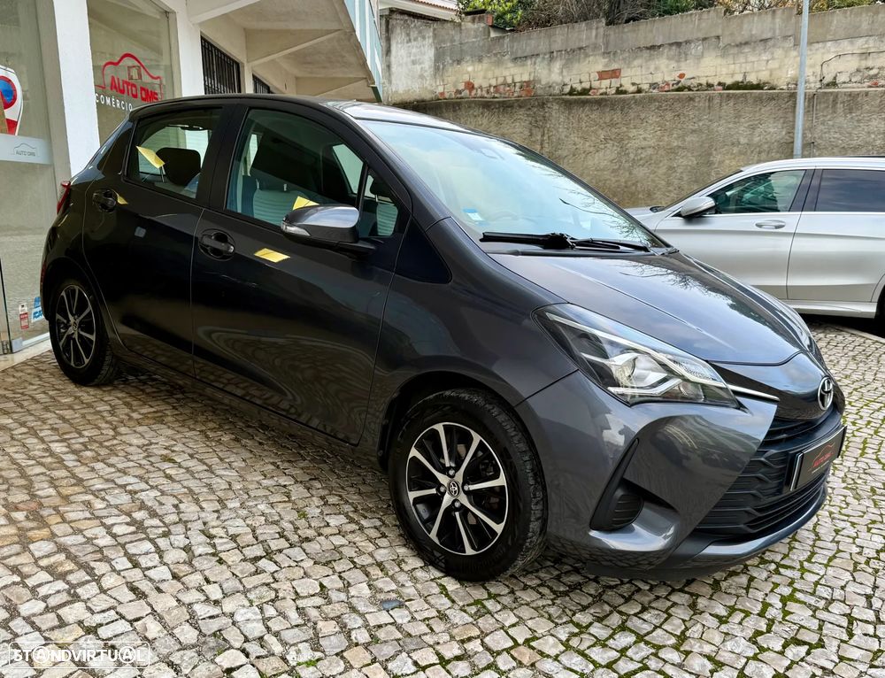 Toyota Yaris 1.0 VVT-i Exclusive - 3