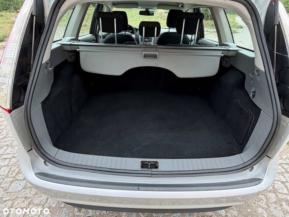 Ford Focus 1.6 16V Silver Magic - 16