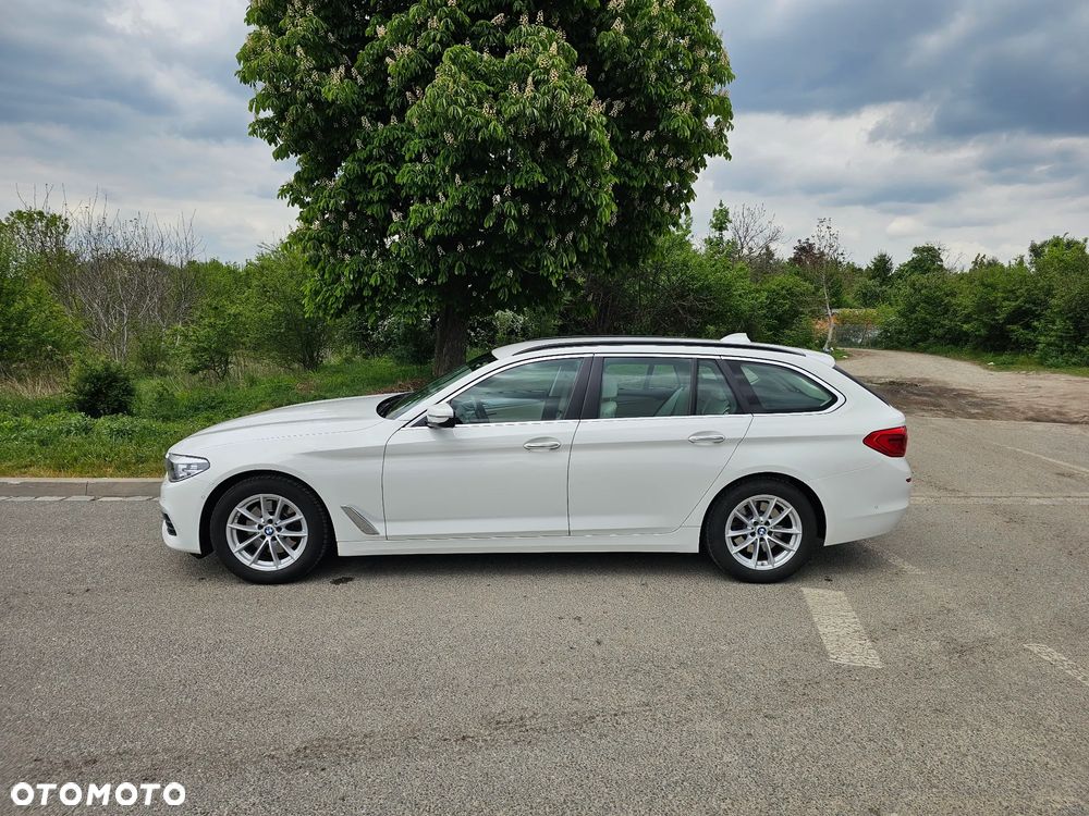 BMW Seria 5 520d xDrive Luxury Line sport - 2
