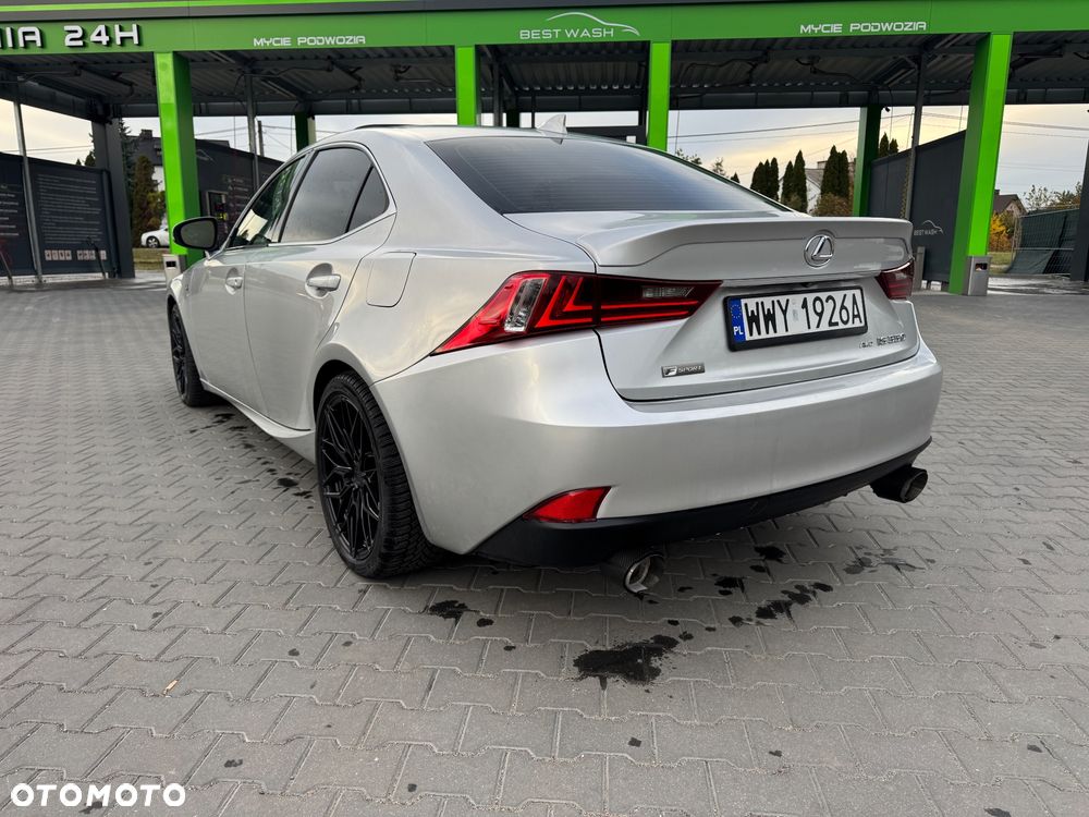 Lexus Inny - 5